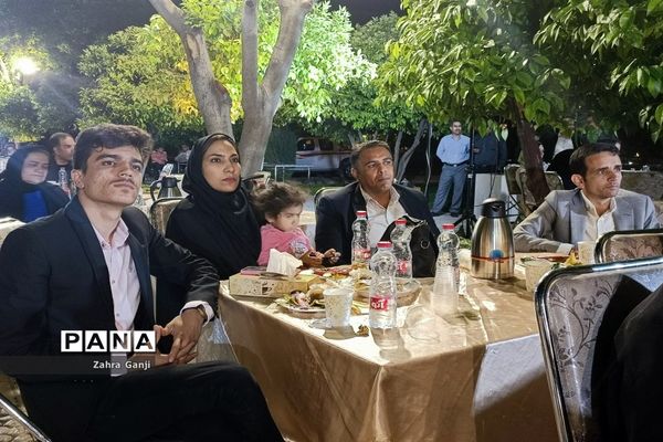 آیین تجلیل از معلمان نمونه استان فارس