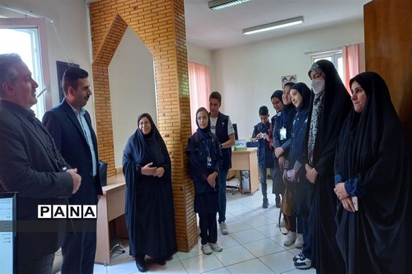 بازدید دانش‌آموزان خبرنگار پانا از خبرگزاری ایرنا