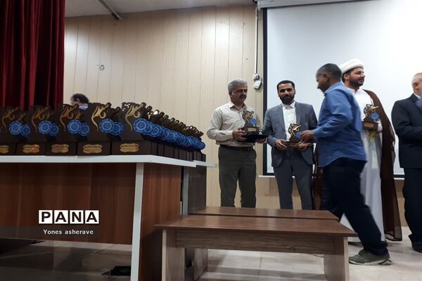 تقدیر از معلمان نمونه شهرستان شادگان