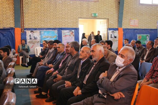 همایش بزرگ هفته بزرگداشت مقام معلم درشهرستان بام و صفی آباد