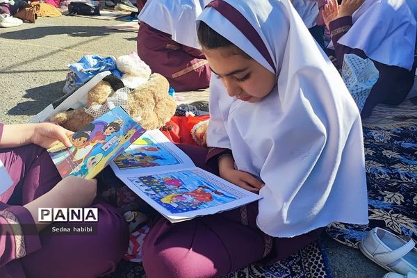 طرح یک‌روزه در مدرسه بدون کیف در دبستان حضرت زهرا(س) یک رودهن