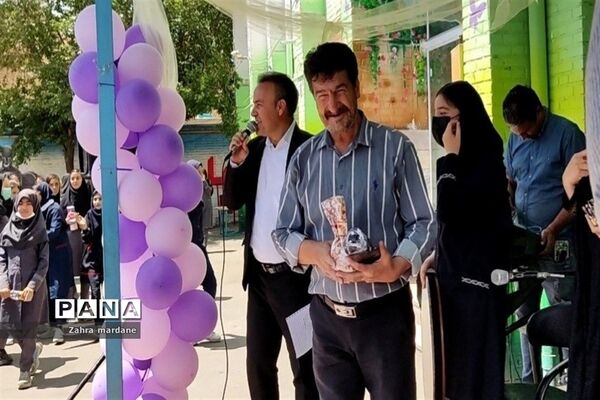 مراسم گرامیداشت روز معلم در مدرسه طاها قرچک