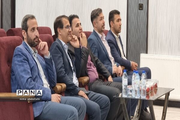 همایش هفته سلامت و تجلیل از منتخبین هفتمین جشنواره سفیران سلامت و فعالان حوزه سلامت