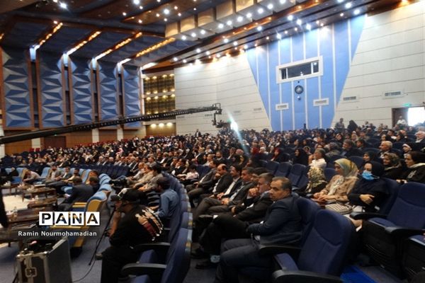 آیین تجلیل از معلمان نمونه شهر تهران