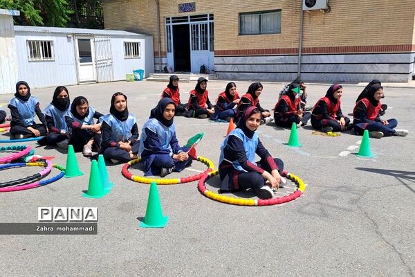 المپیاد ورزشی درون مدرسه‌ای در دبیرستان‌هاجر ناحیه 2 بهارستان