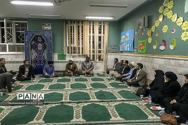 مراسم افتتاحیه مسابقات قرآنی دختران دانش‌آموز استان  قم
