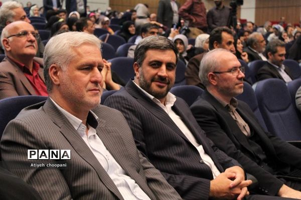 همایش تجلیل از معلمان نمونه شهر تهران «معلم هادی تربیت»