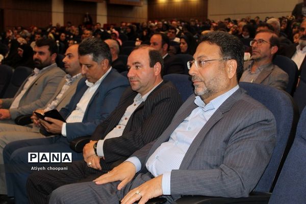 همایش تجلیل از معلمان نمونه شهر تهران «معلم هادی تربیت»