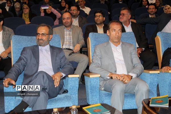 همایش تجلیل از معلمان نمونه شهر تهران «معلم هادی تربیت»