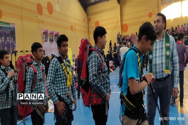 مانور تشکیلاتی سازمان دانش‌آموزی جهرم و اختتامیه المپیاد رویش