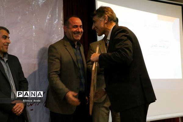 تقدیر از استادان مرکز آموزش عالی کاشمر