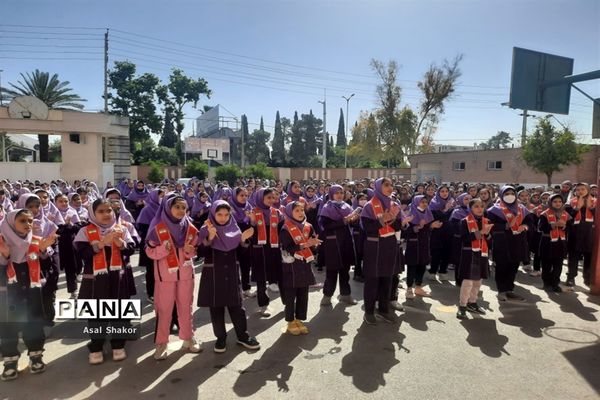 آموزش مهارت‌های تشکیلاتی به دانش‌آموزان دبستان دخترانه معارف6 ناحیه 3 شیراز