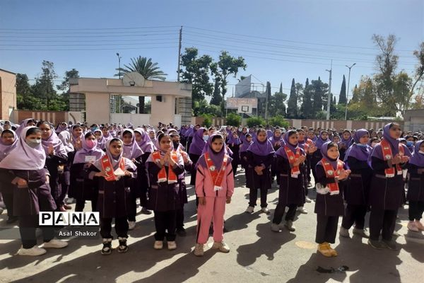 آموزش مهارت‌های تشکیلاتی به دانش‌آموزان دبستان دخترانه معارف6 ناحیه 3 شیراز