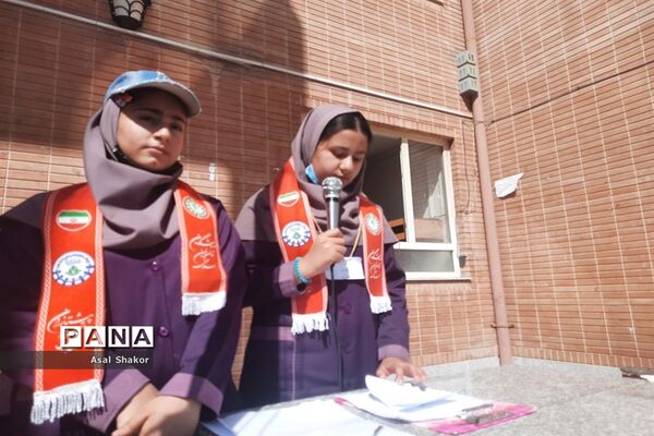 آموزش مهارت‌های تشکیلاتی به دانش‌آموزان دبستان دخترانه معارف6 ناحیه 3 شیراز