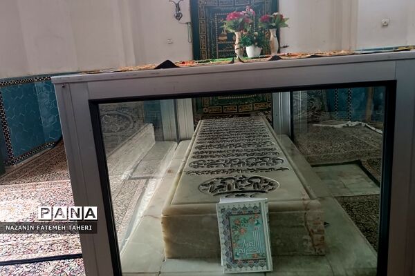 آیین غبارروبی و عطر افشانی مزار شیخ یعقوب کلینی
