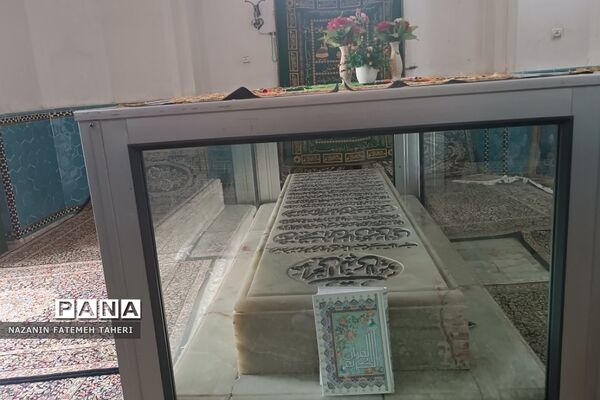 آیین غبارروبی و عطر افشانی مزار شیخ یعقوب کلینی