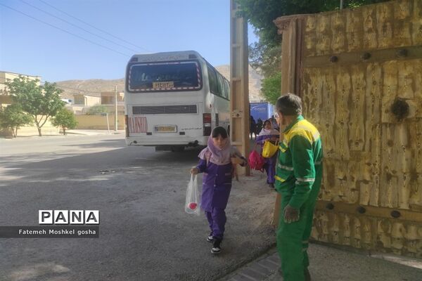 اردوی فرهنگی تفریحی دانش‌آموزان دبستان دخترانه مبعث ناحیه 3 شیراز
