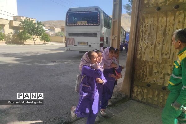 اردوی فرهنگی تفریحی دانش‌آموزان دبستان دخترانه مبعث ناحیه 3 شیراز