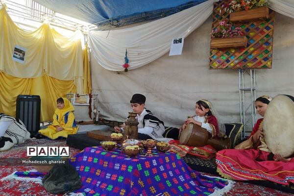 برپایی غرفه پژوهش‌سرای دانش‌آموزی ابوریحان منطقه جوادآباد و دیگر مناطق در بخش کهریزک، شهر ری