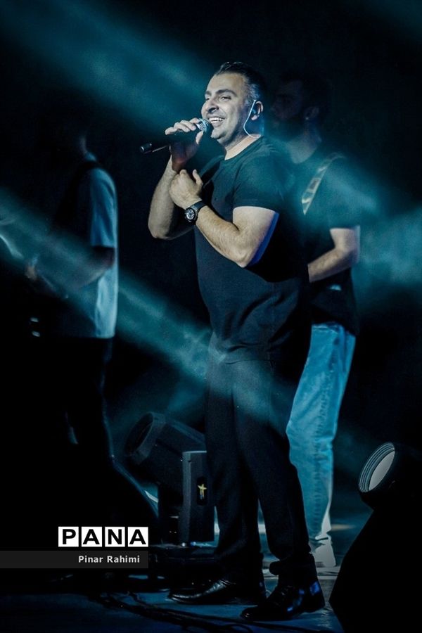 کنسرت علیرضا طلیسچی در تبریز