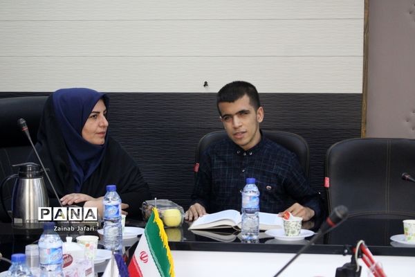 تجلیل از معلمان و مدیران نمونه آموزش و پرورش استثنایی استان بوشهر