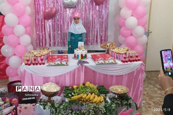 جشن الفبا روز به‌یاد ماندنی برای کلاس اولی‌های دبستان حضرت صدیقه کبری ( س) شهرستان فیروزکوه