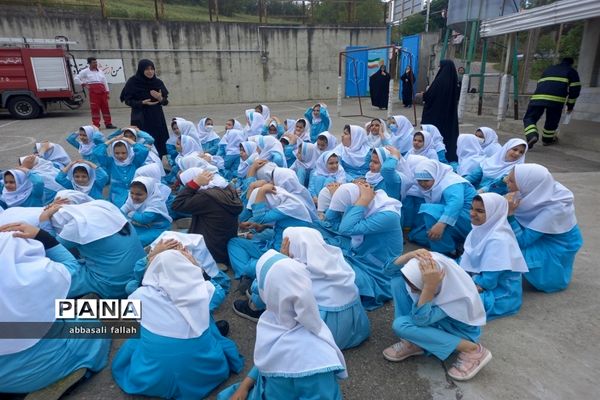 برگزاری مانور زلزله در روستای مهدیرجه گلوگاه