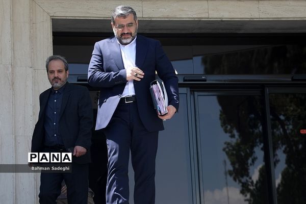 اعضای هیأت دولت در جمع خبرنگاران- ۲۰ اردیبهشت