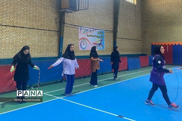 دوره توانمند‌سازی رشته طناب‌زنی برای دبیران ورزش ناحیه یک ری