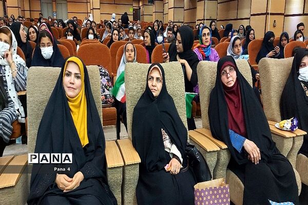 دوازدهمین جشنواره نوجوان سالم و هفتمین جشنواره سفیران سلامت منطقه ۴