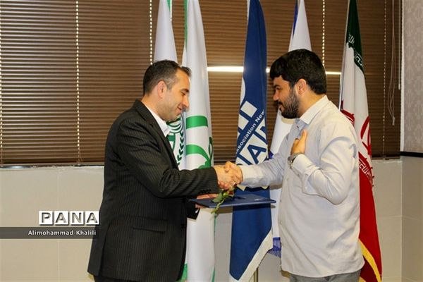 تجلیل رئیس سازمان دانش‌آموزی کشور از کارکنان این سازمان در فارس