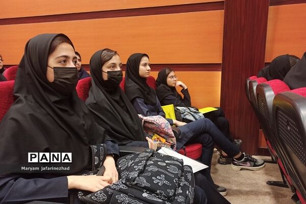 هفتمین همایش دوستی با ریاضی در بهارستان 2