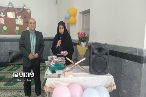 مراسم اختتامیه فعالیت‌های قرآنی دانش‌آموزان دبستان ساجده منطقه ۱۴