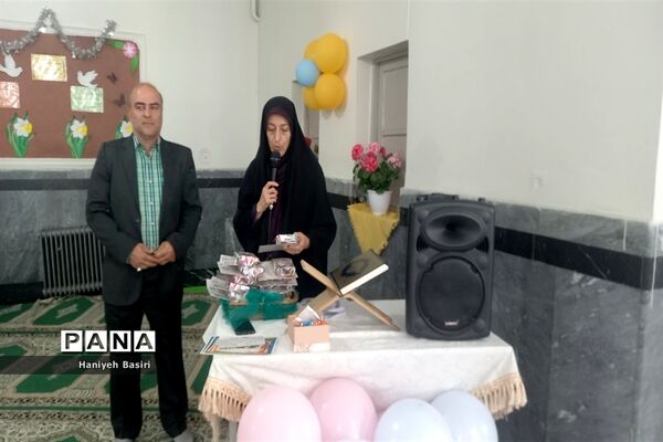 مراسم اختتامیه فعالیت‌های قرآنی دانش‌آموزان دبستان ساجده منطقه ۱۴