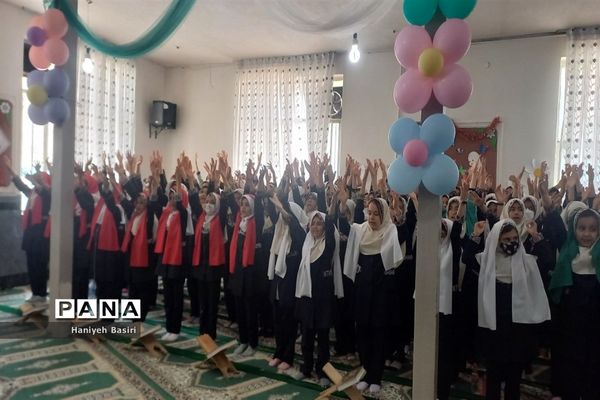 مراسم اختتامیه فعالیت‌های قرآنی دانش‌آموزان دبستان ساجده منطقه ۱۴