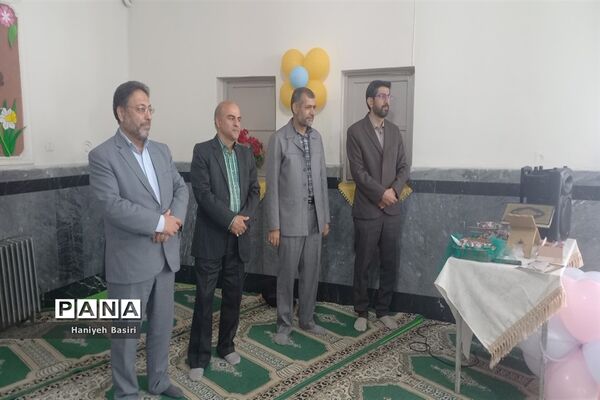 مراسم اختتامیه فعالیت‌های قرآنی دانش‌آموزان دبستان ساجده منطقه ۱۴