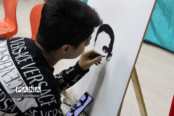 همایش تجلیل از دانش‌آموزان نمونه دبیرستان قریب ناحیه یک بهارستان