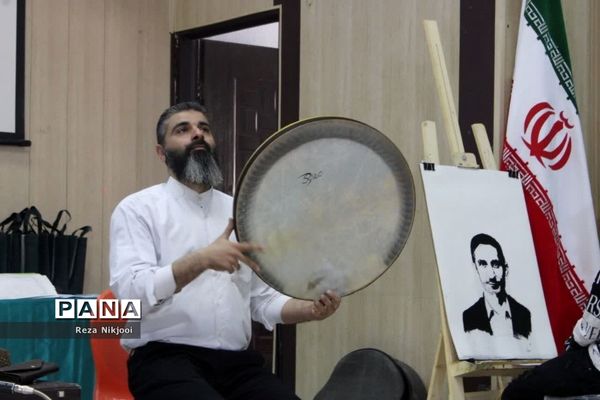 همایش تجلیل از دانش‌آموزان نمونه دبیرستان قریب ناحیه یک بهارستان