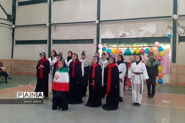 اختتامیه المپیاد ورزشی در مدرسه امام رضا(ع)‌ و نرگس رودهن