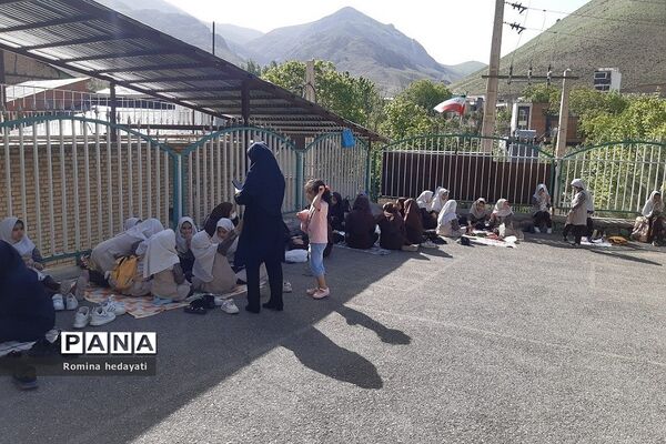 یک روز شاد بدون  کیف در مدرسه روستایی سادات رودهن