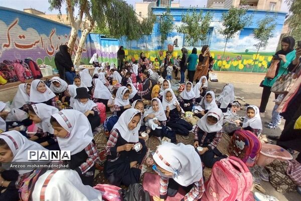 اردوی درون مدرسه‌ای بدون کیف در دبستان مطهره شهرستان قرچک