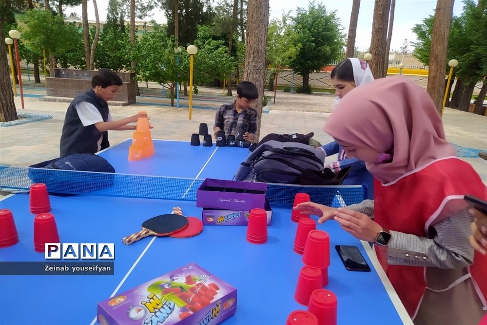 حضور دانش‌آموزان شهرستان اقلید در جشنواره فرهنگی ورزشی بازی‌های فکری مقطع ابتدایی