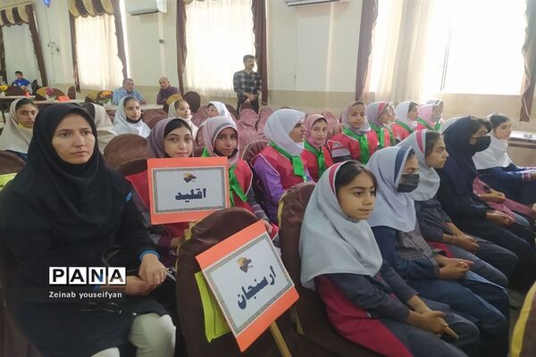 حضور دانش‌آموزان شهرستان اقلید در جشنواره فرهنگی ورزشی بازی‌های فکری مقطع ابتدایی
