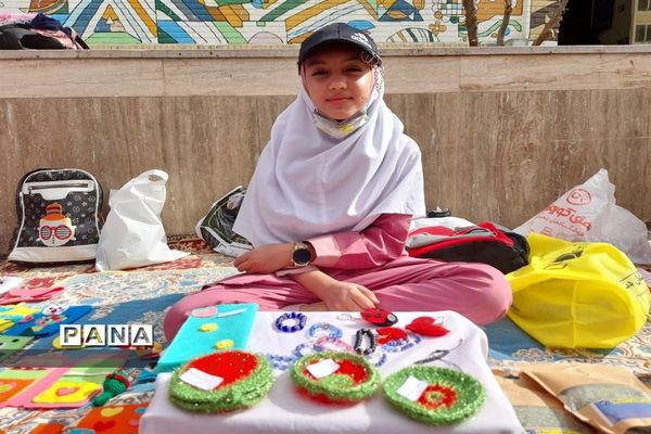 برگزاری بازارچه کسب و کار دانش‌آموزی در دبستان بوستان شهرستان بن