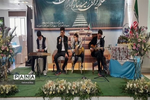 برگزاری همایش تقدیر از معلمان نمونه و پیشکسوتان فرهنگی شهرستان فیروزکوه