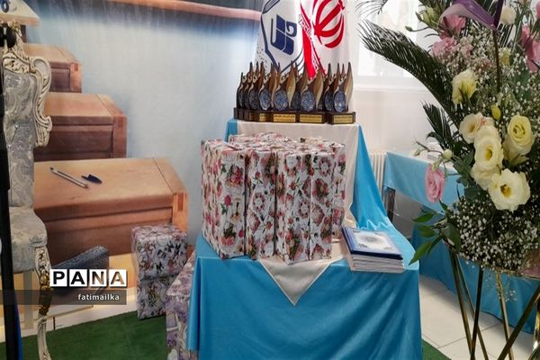 برگزاری همایش تقدیر از معلمان نمونه و پیشکسوتان فرهنگی شهرستان فیروزکوه