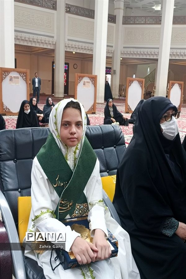 برگزاری اجلاسیه سراسری نماز دانش‌آموزی در شیراز