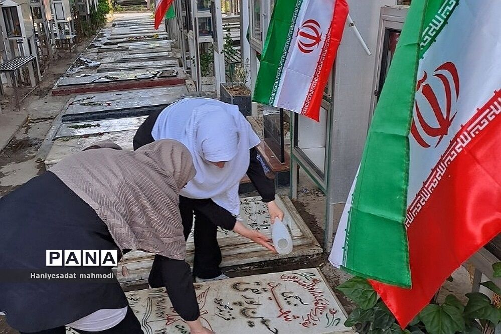زیارت مزار شهدا توسط خبرنگار پانای رودهن