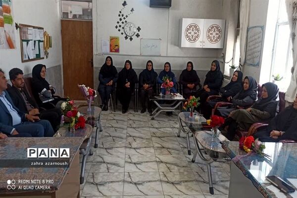 بزرگداشت مقام معلم در دبستان فاطمیه خاتم