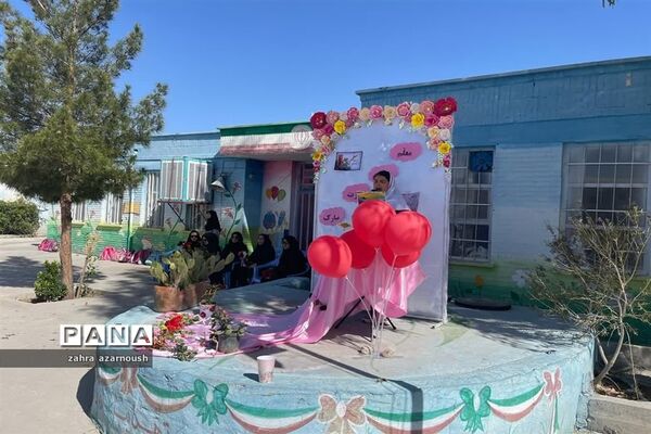 بزرگداشت مقام معلم در دبستان فاطمیه خاتم